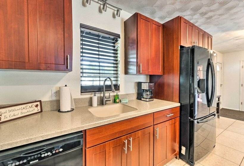 Bright Bradenton Home W/ Games: 6 Mi To Beach