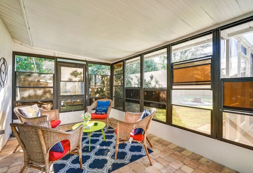 7 Mi To Beaches: Pet Friendly Cape Coral Home