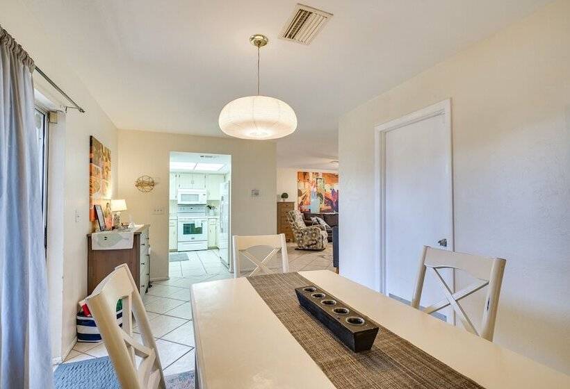 7 Mi To Beaches: Pet Friendly Cape Coral Home