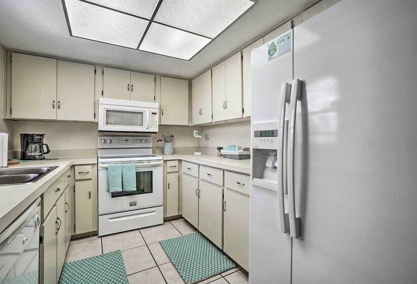 7 Mi To Beaches: Pet Friendly Cape Coral Home