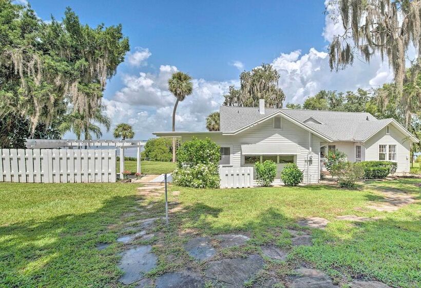 Lake Weir Escape W/ Amazing Sunsets!