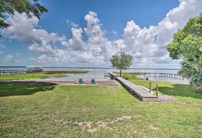 Lake Weir Escape W/ Amazing Sunsets!