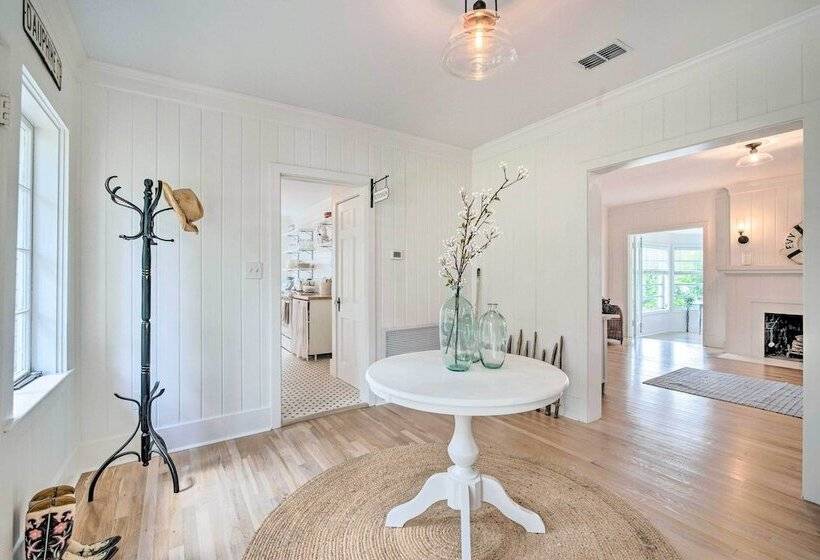 Lake Weir Escape W/ Amazing Sunsets!