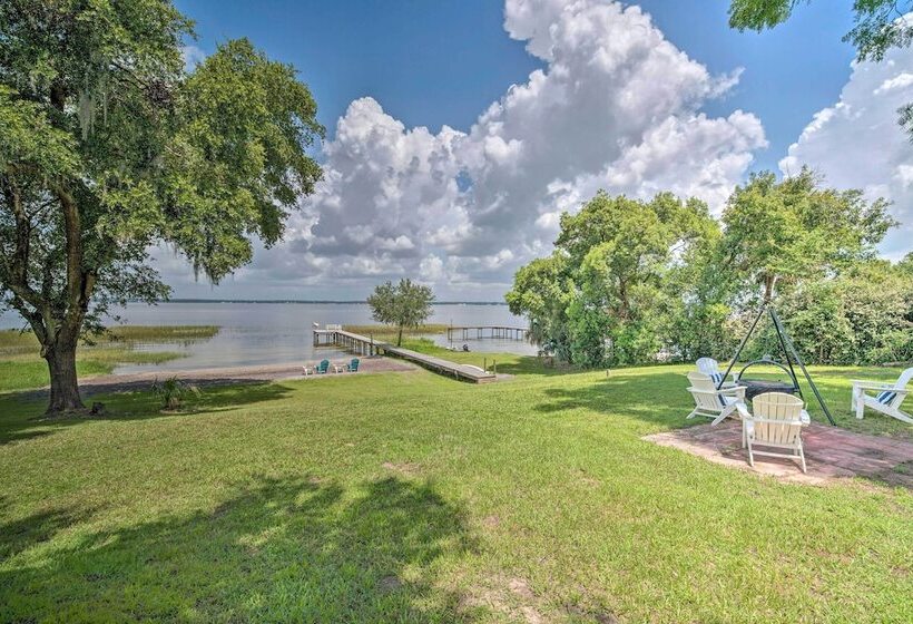 Lake Weir Escape W/ Amazing Sunsets!