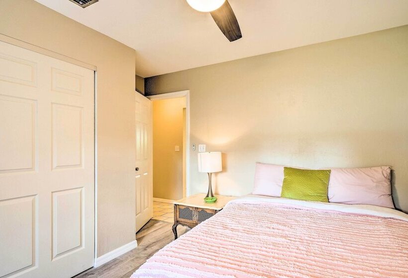 Sunny North Fort Meyers Escape W/ Canal Views!