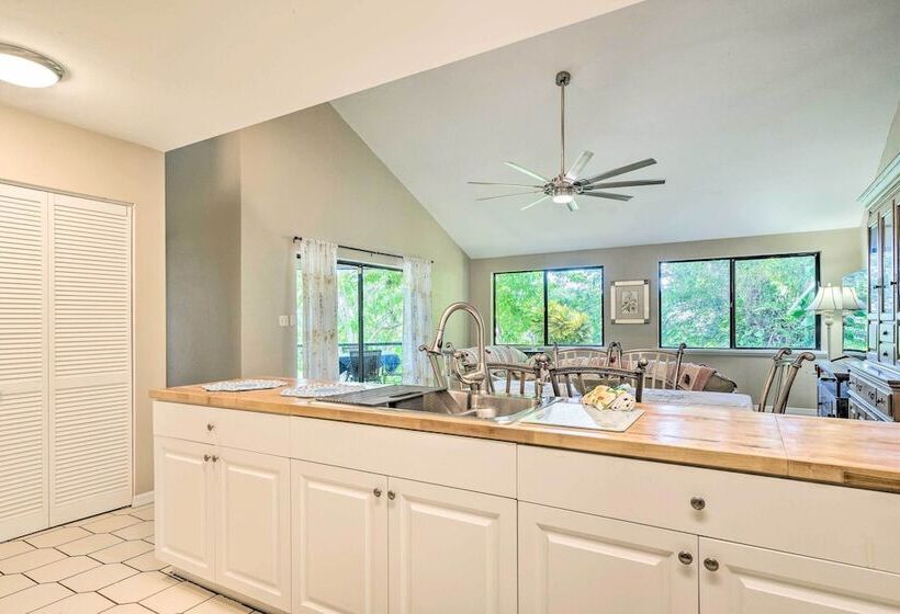 Sunny North Fort Meyers Escape W/ Canal Views!