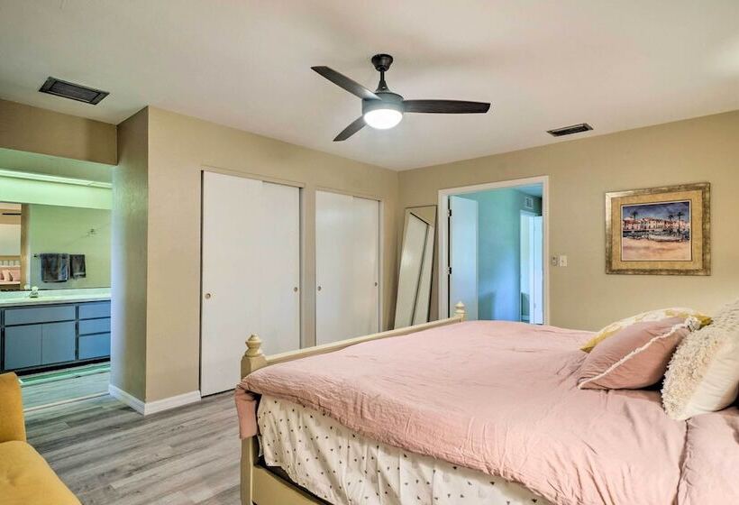 Sunny North Fort Meyers Escape W/ Canal Views!