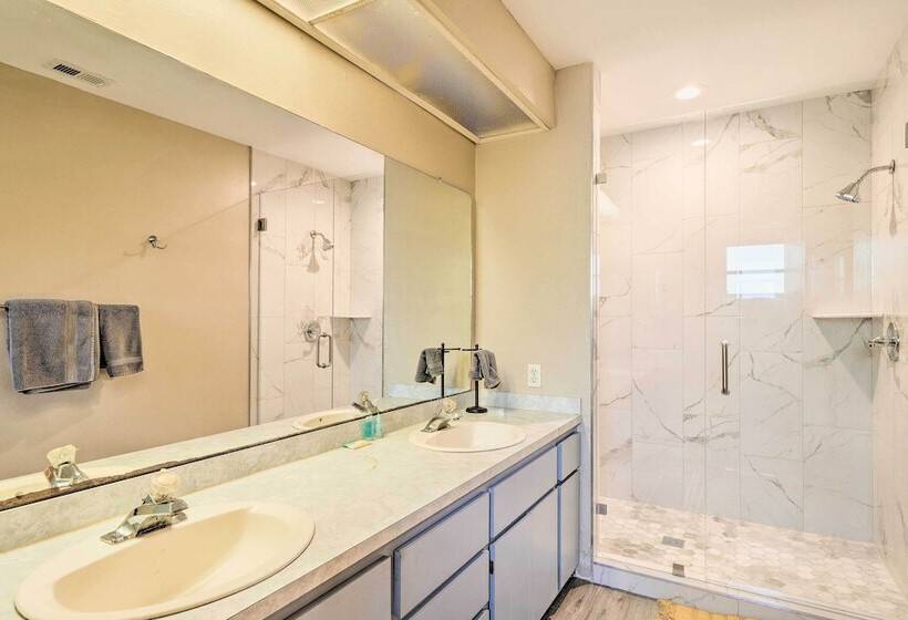 Sunny North Fort Meyers Escape W/ Canal Views!