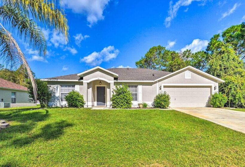 Bright Palm Coast Gem W/ Lanai & Private Pool