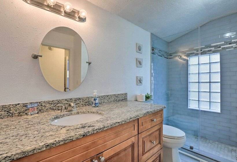 Bright Ruskin Home < 2 Mi To Beach & Marina!