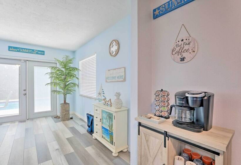 Bright Ruskin Home < 2 Mi To Beach & Marina!