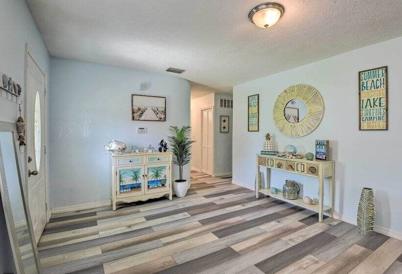 Bright Ruskin Home < 2 Mi To Beach & Marina!