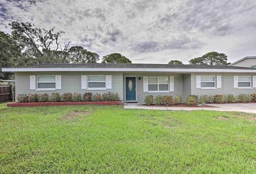 Bright Ruskin Home < 2 Mi To Beach & Marina!