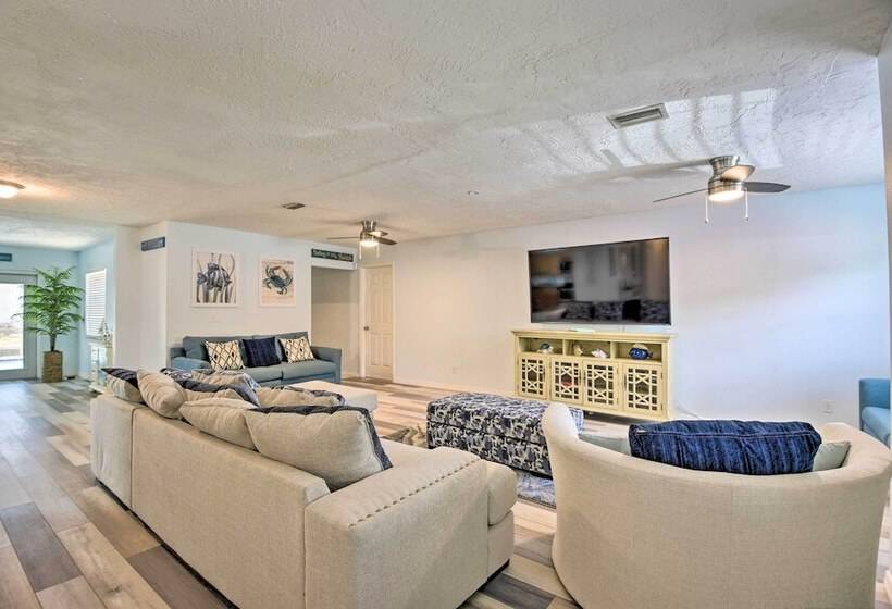 Bright Ruskin Home < 2 Mi To Beach & Marina!