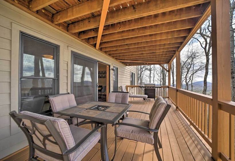 Sapphire Retreat W/ Views, Fire Pit, & Lake Access