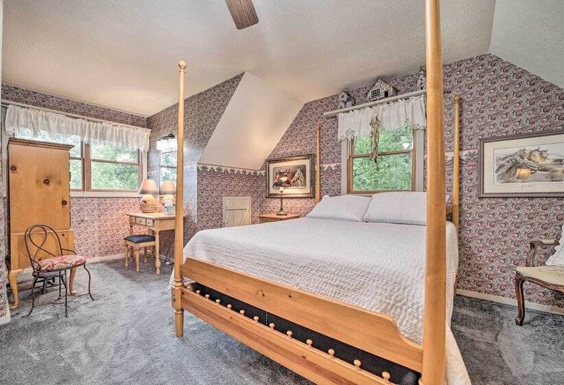Bryson City Cabin W/ Hot Tub ~ 10 Mi To Dtwn!
