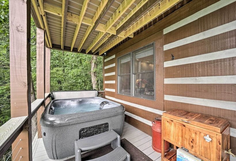 Bryson City Cabin W/ Hot Tub ~ 10 Mi To Dtwn!