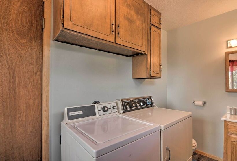 Cabin 6 Mi To Burr Trail, 32 Mi To Escalante!