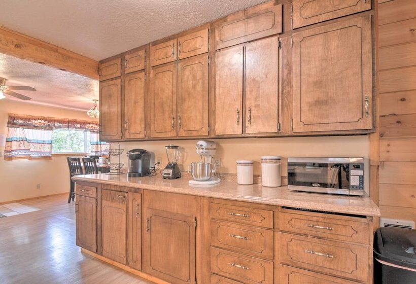 Cabin 6 Mi To Burr Trail, 32 Mi To Escalante!