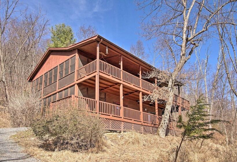 Cabin W/ Decks & Fire Pit Near Lost River!