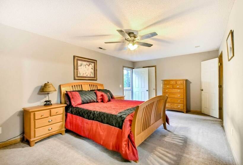 Cedar Mountain House On 12 Acres   Near Trails!