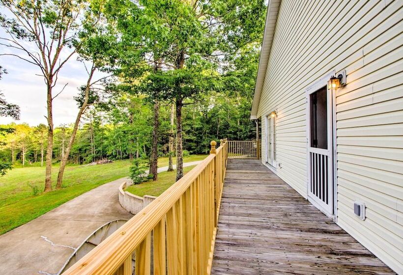 Cedar Mountain House On 12 Acres   Near Trails!