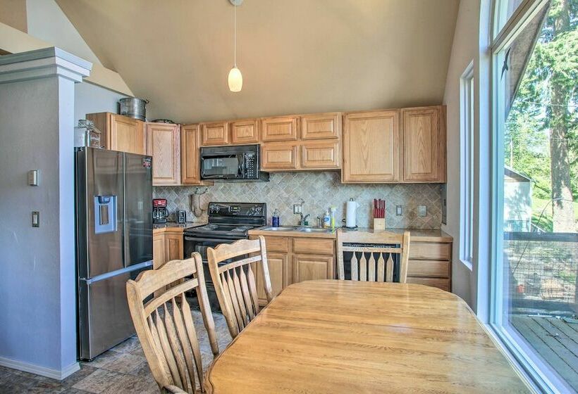 Charming Cabin On Newman Lake W/ Boat Dock!