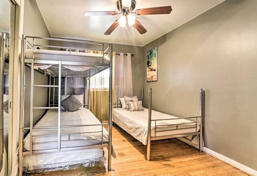 Detroit Home W/ Pool & Yard, 15 Mi To Downtown!