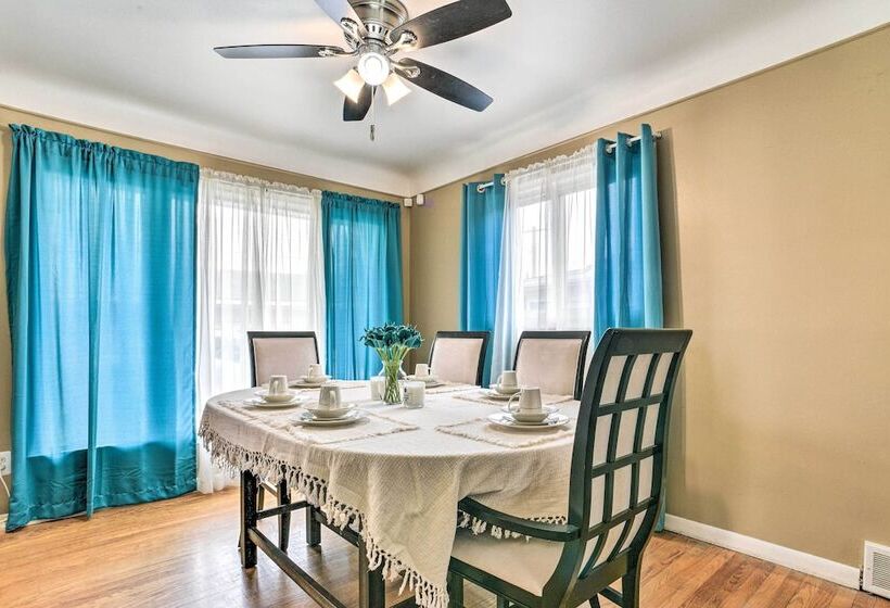 Detroit Home W/ Pool & Yard, 15 Mi To Downtown!