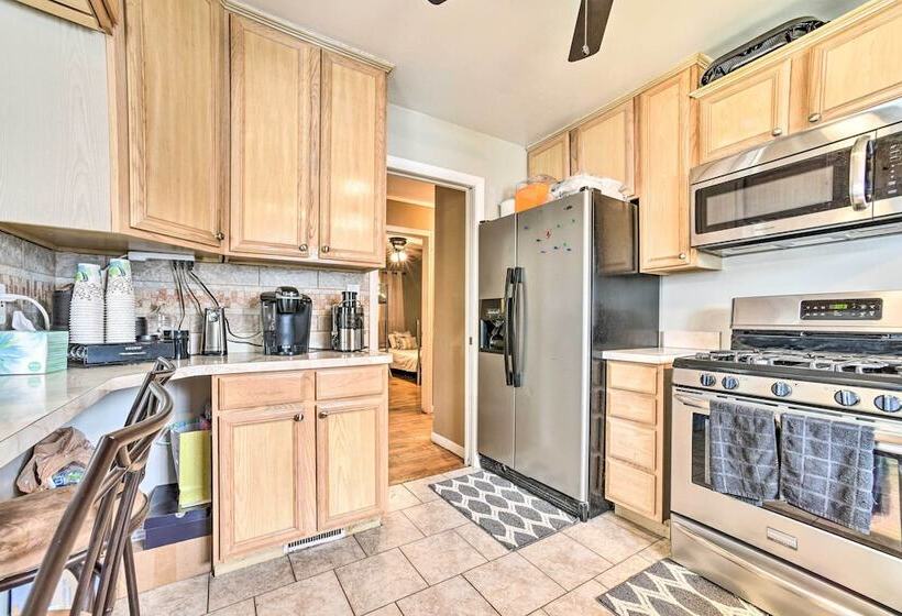 Detroit Home W/ Pool & Yard, 15 Mi To Downtown!