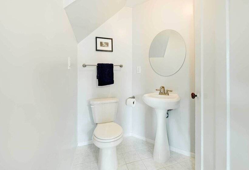 < 4 Mi To Cooperstown: Charming Historic Home!