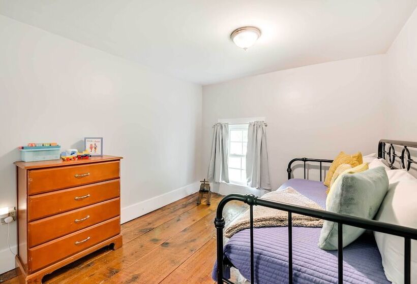 < 4 Mi To Cooperstown: Charming Historic Home!