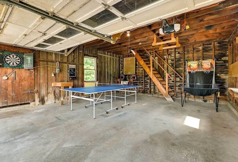 < 4 Mi To Cooperstown: Charming Historic Home!