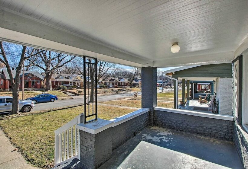Charming Kansas City Home 3 Mi To Zoo!