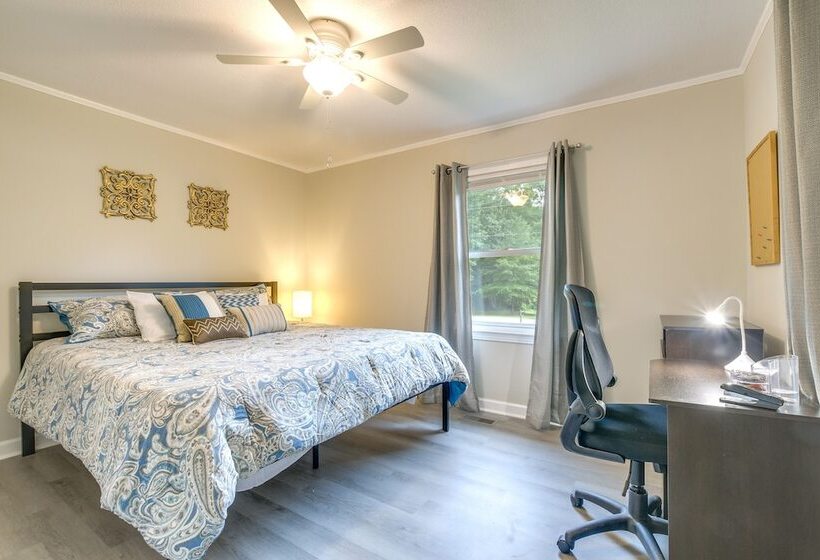 Charming Sanford Hideaway Home W/ Large Yard