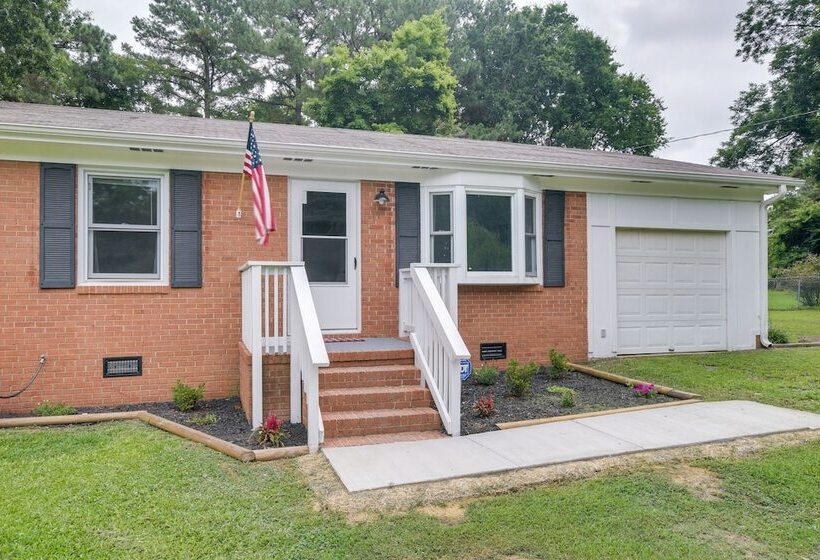 Charming Sanford Hideaway Home W/ Large Yard