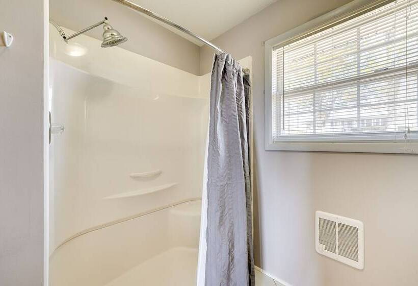 Charming Shell Knob Home: 16 Mi To Dogwood Canyon!