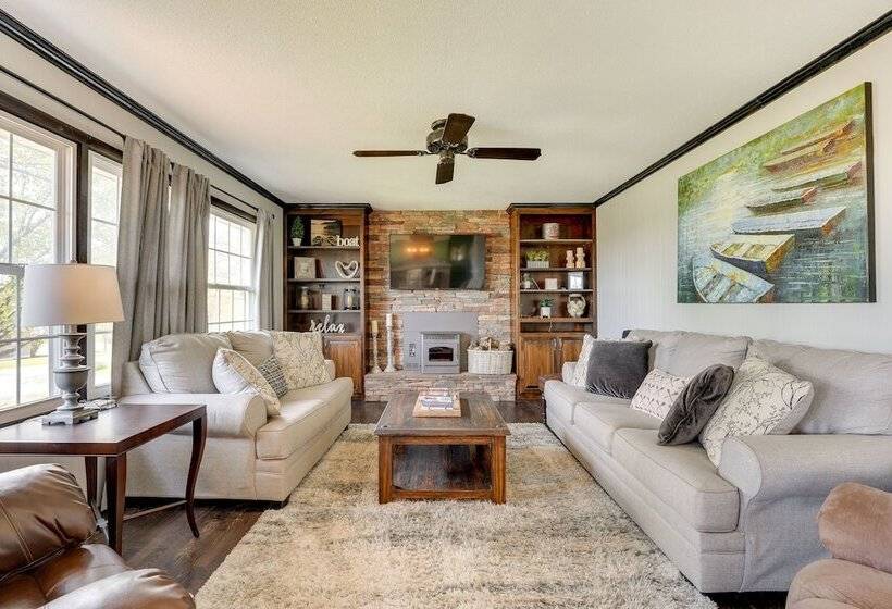 Charming Shell Knob Home: 16 Mi To Dogwood Canyon!