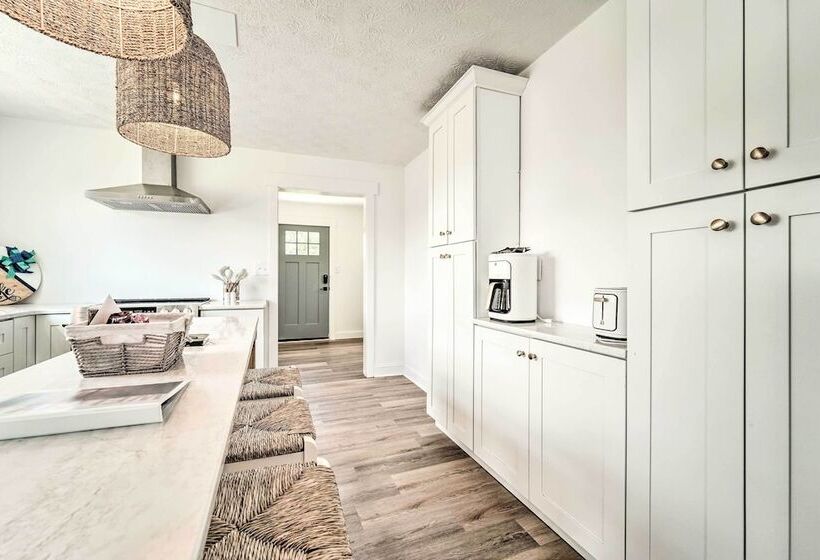 Cherokee Lake Home W/ Private Dock & Patio!