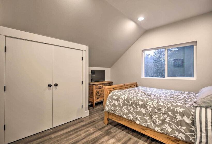 Chic Farmhouse W/ Creek In Heart Of Wine Country!