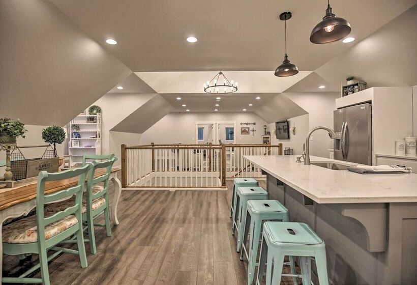 Chic Farmhouse W/ Creek In Heart Of Wine Country!