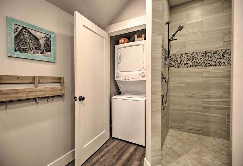 Chic Farmhouse W/ Creek In Heart Of Wine Country!