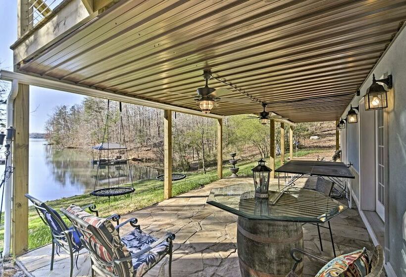 South Carolina Retreat On Lake Keowee W/ Dock