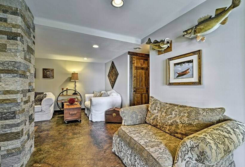 South Carolina Retreat On Lake Keowee W/ Dock