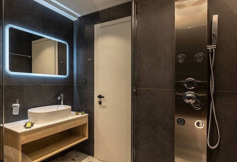 City Hill Luxury Apartments