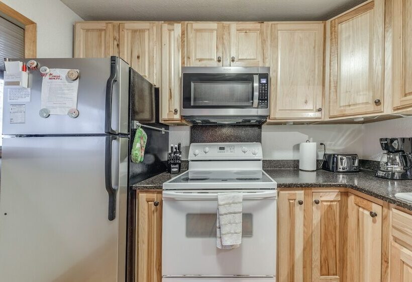 Cloudcroft Cabin Vacation Rental: 3 Mi To Skiing!