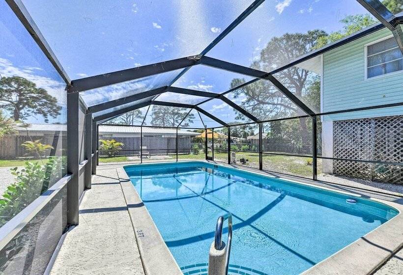 Coastal Oasis W/ Shared Pool, 2 Mi To Beach!