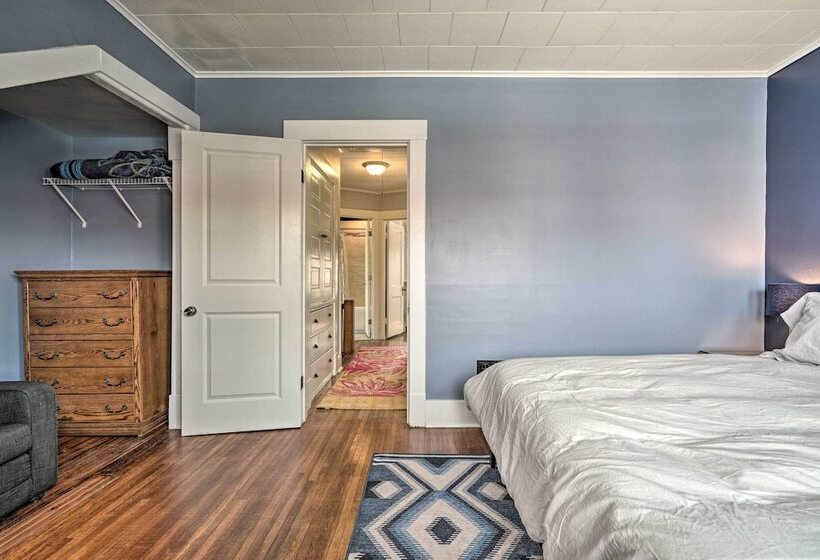 Comfortable Craftsman Home   2 Miles To Ub Campus!