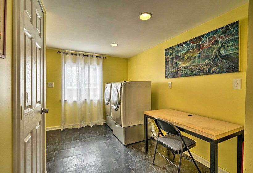 Comfortable Craftsman Home   2 Miles To Ub Campus!