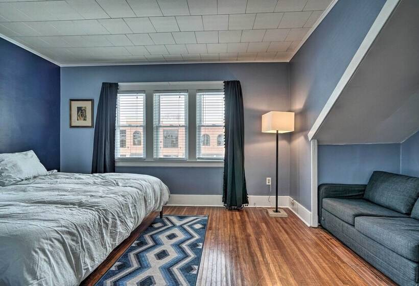 Comfortable Craftsman Home   2 Miles To Ub Campus!